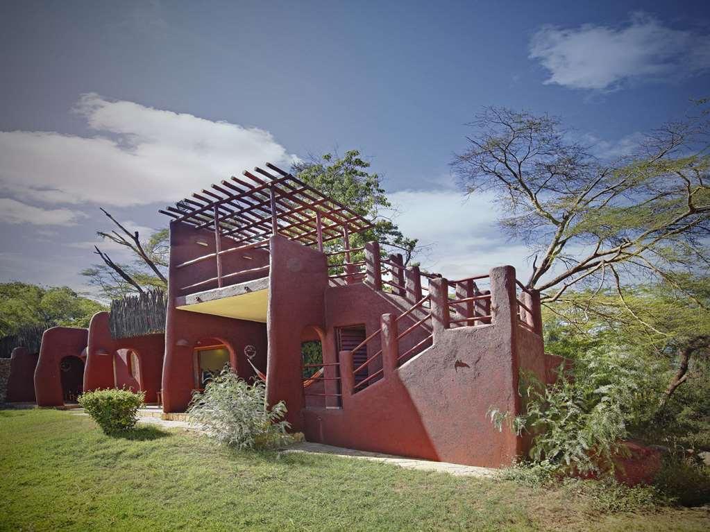 Amboseli Serena Safari Lodge Exterior photo